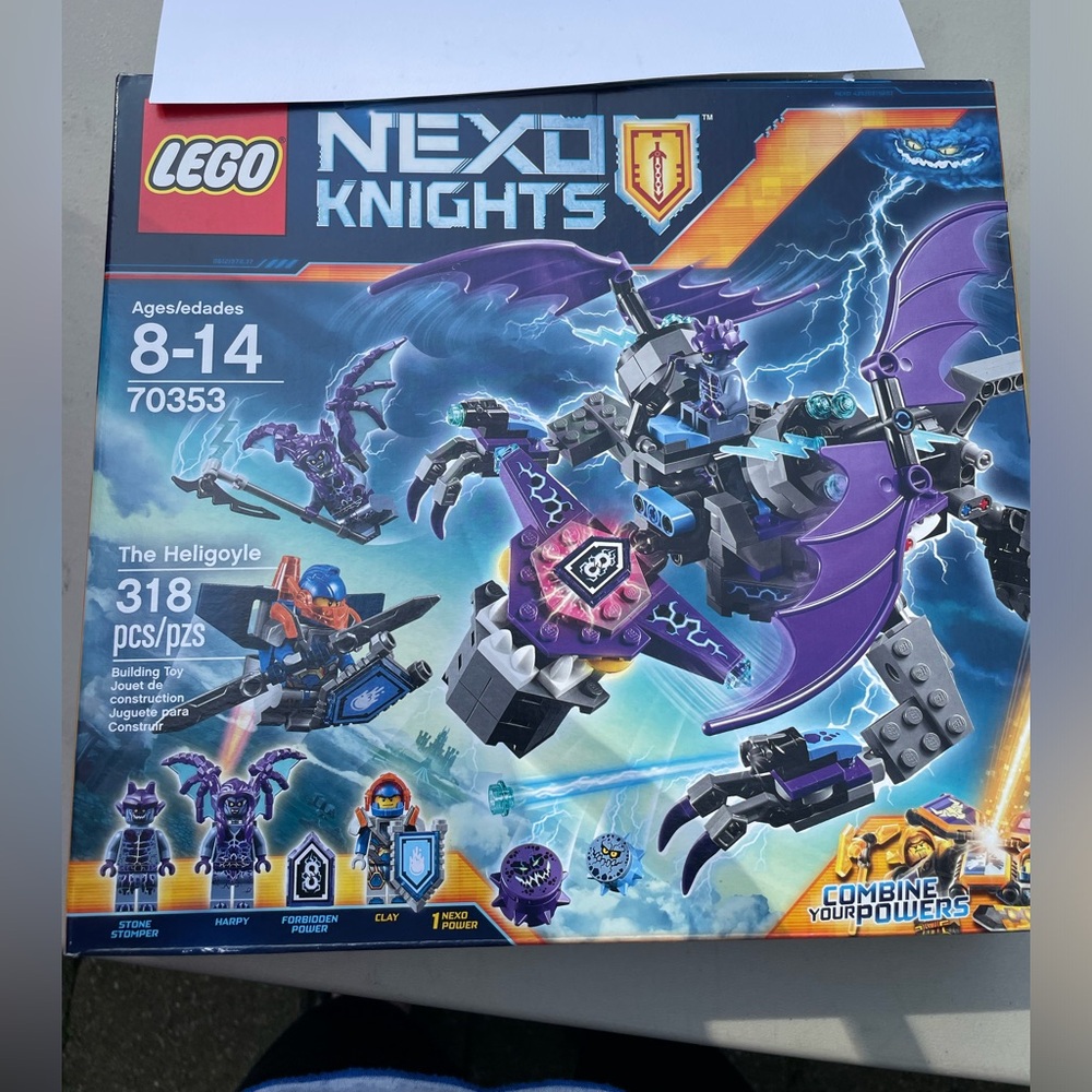 Nexo Lego. Retired